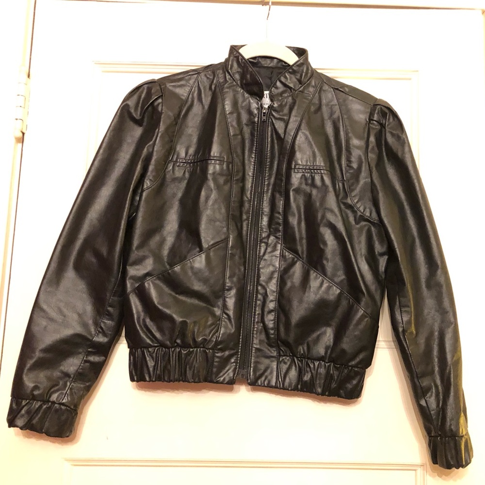 Vintage leather jacket with Puff sleeves, small.